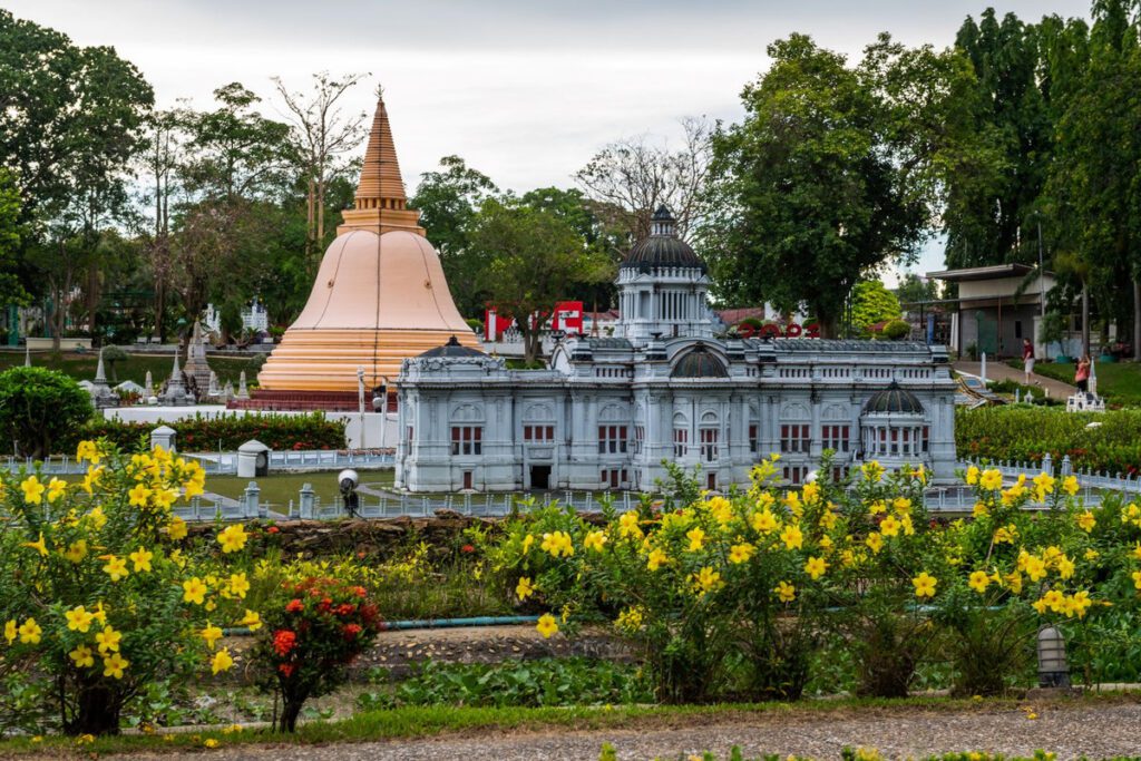 Мини-Сиам – уникальный парк миниатюр в Паттайе
